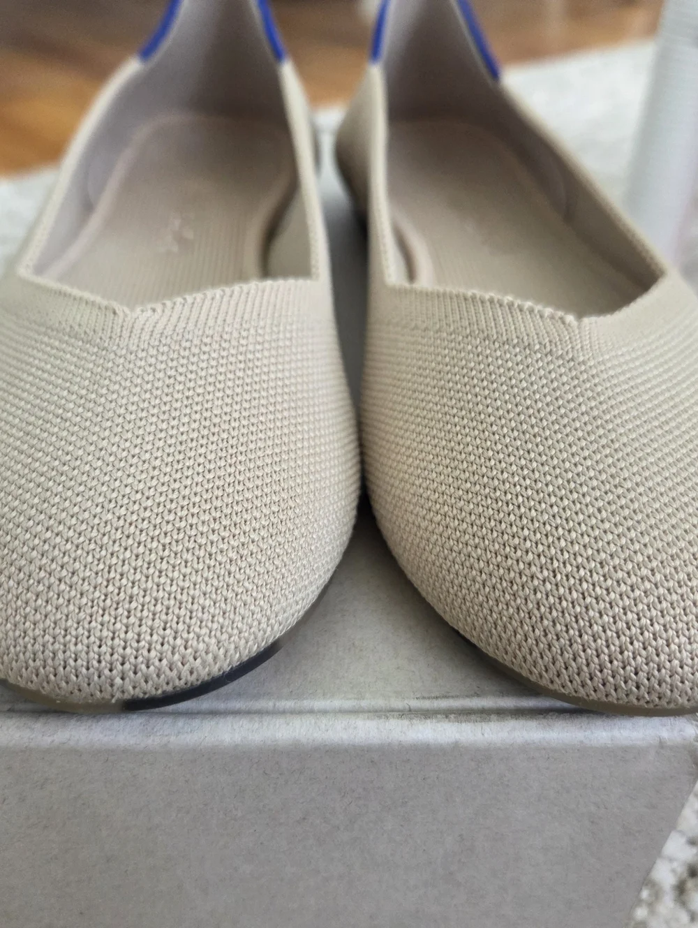 Rothy's Ecru Daily Flats Size 8.5 Pre-Loved Very Good Condition - Picture 4 of 10